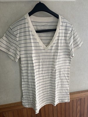 Womens MediumShort Sleeve V-Neck T-Shirt Universal Thread White W/ Black Stripe