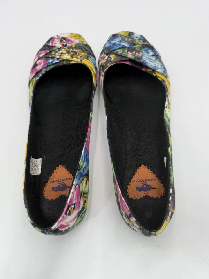 Sapato sem salto feminino Rocket Dog tamanho 9 multicolorido estampa floral tecido slip on - Imagem 4 de 4