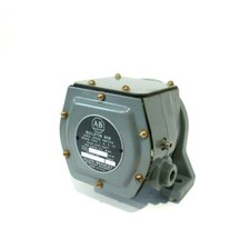 NEW ALLEN BRADLEY 808-D1 ZERO SPEED SWITCH SER.D 808D1