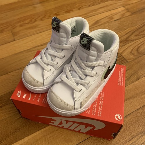 blazer mid double swoosh