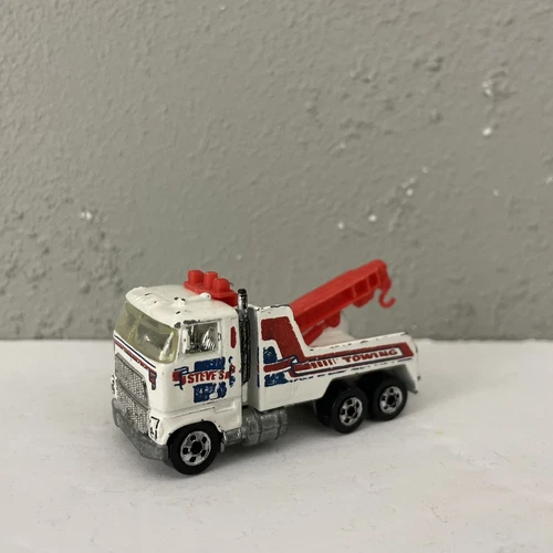Vintage 1981 Hot Wheels Workhorses Steve's 24-Hour Towing Wrecker Truck White