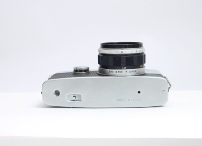 OLYMPUS PEN-F Half Frame Camera / F.Zuiko Auto-S 38mm F/1.8 Lens