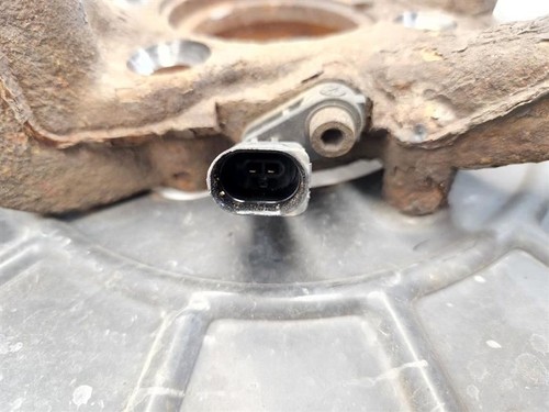 2008-14 Volkswagen Golf GTI Drivers Left Front Backing Plate & Knuckle - Picture 2 of 12