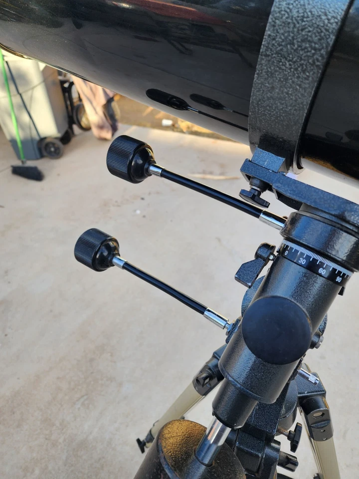 Orion Skyview 8” EQ Deluxe Equatorial Reflector Telescope W/Tripod, And Extras  - Image 4 of 4