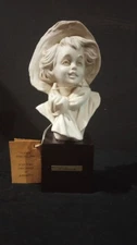 Italian White Porcelain Bust Statue. Little Girl in Hat. Di Barbetta. Casa Stile