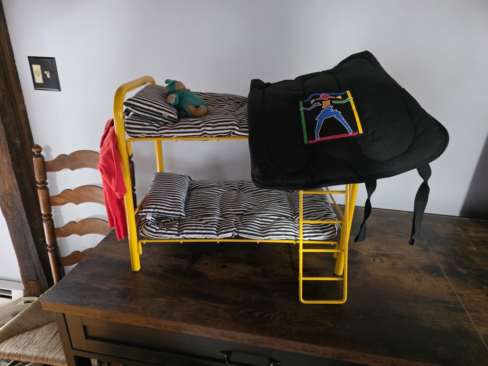 American Girl yellow metal bunk bed with bedding & doll clot