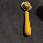 Lot Of 2  Vintage Metal Measuring Cups & Pie Crimper — photo 2