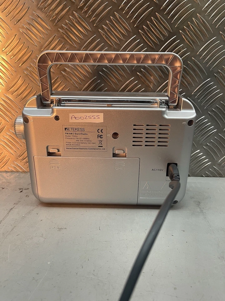 Retekess TR604 Radio FM AM Player Portable Battery Easy Use Shed Garage Camping - Image 3 of 4