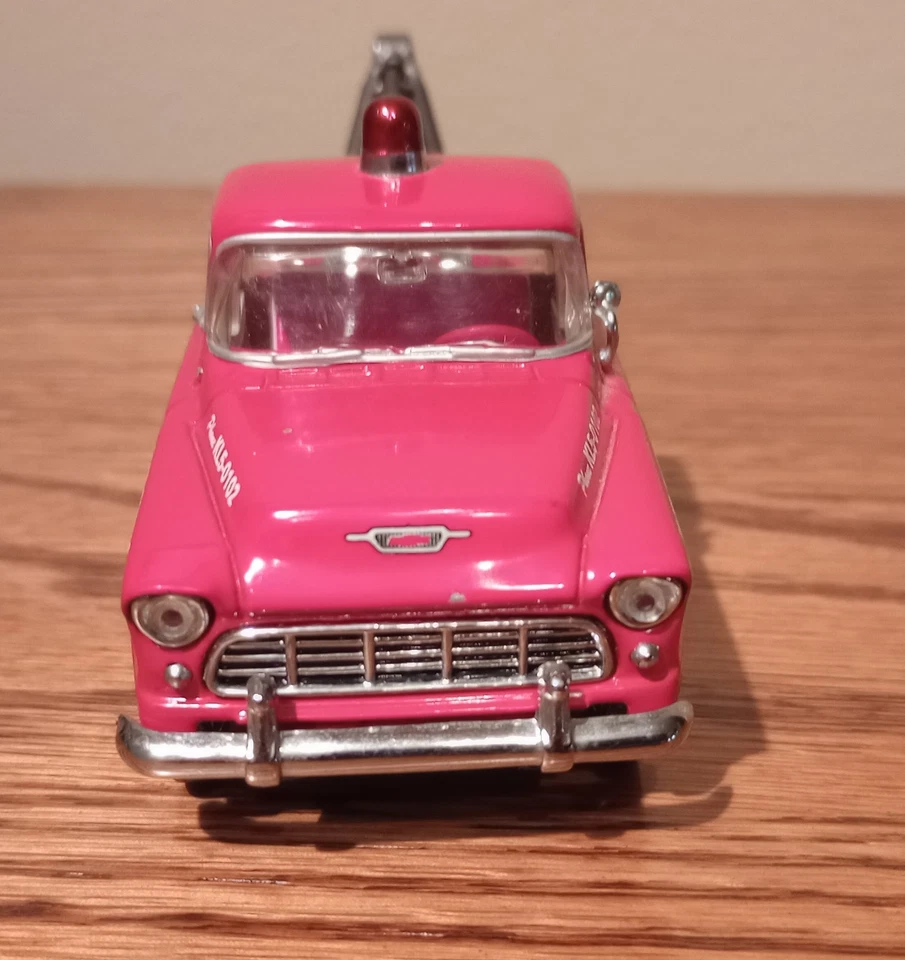 Matchbox 1:43 Fabulous Fifties AAA Emergency Road Services 1955 Tow Truck - Image 4 of 4