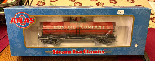 Coche cisterna Atlas 2 rieles escala O Lion Oil Company 11.000 galones #2358 | Condition: New