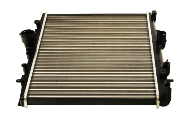 Radiateur moteur MAXGEAR AC230169 pour résoudre les problèmes de surchauffe OE 133068