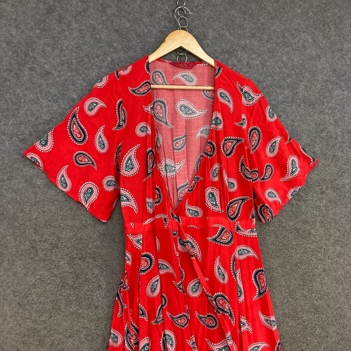 Tigerlily Dress Womens 10 Red Paisley Wrap Midi Short Sleeve Boho Rayon  35424