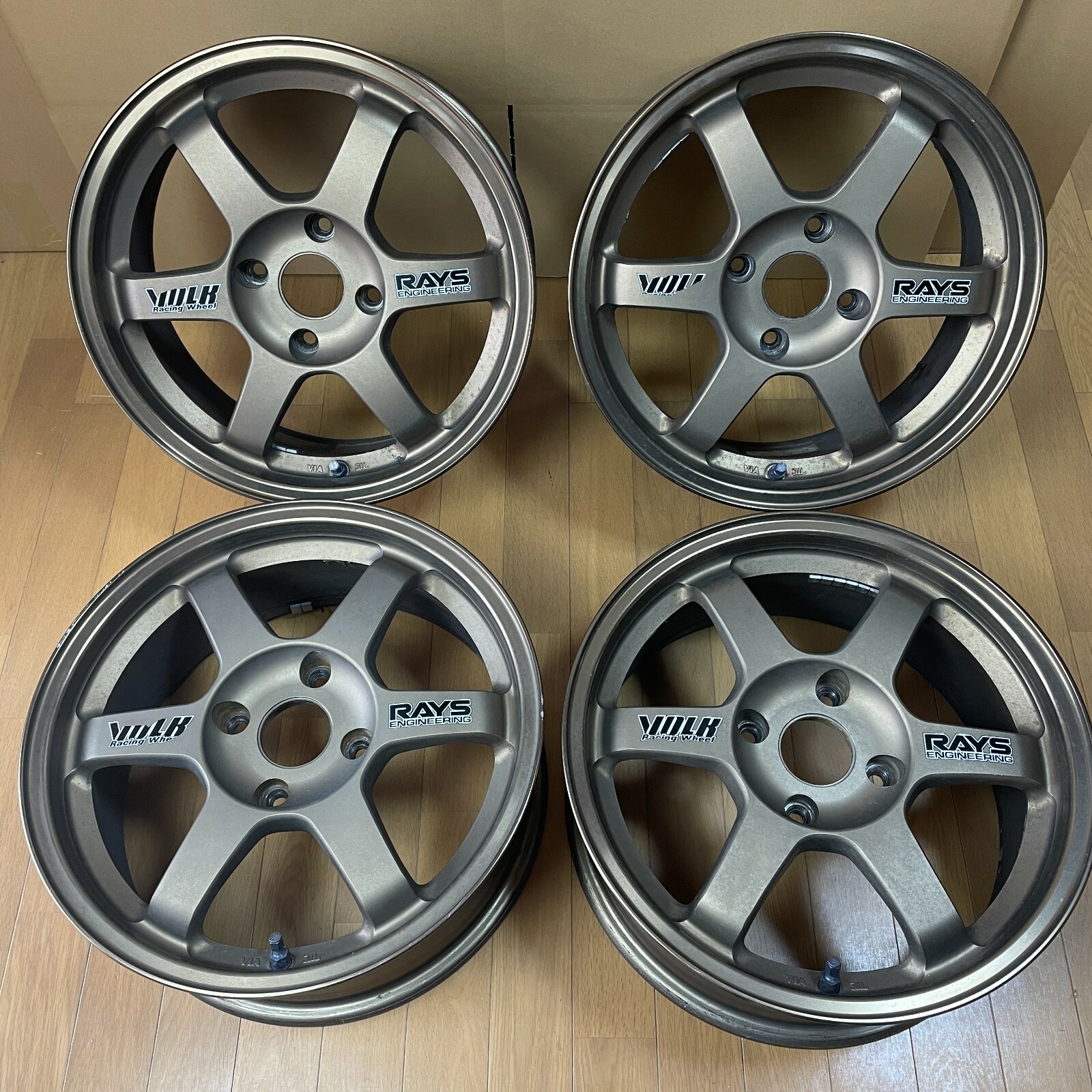 TE37レイズ 16インチ 8j 4穴114.3