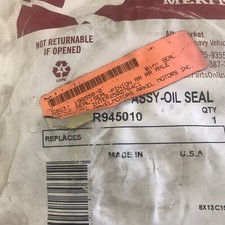 MERITOR DRIVE AXLE OIL SEAL R945010 FARM CONSTRUCTION 2502764C1 TRUCK TRAILER