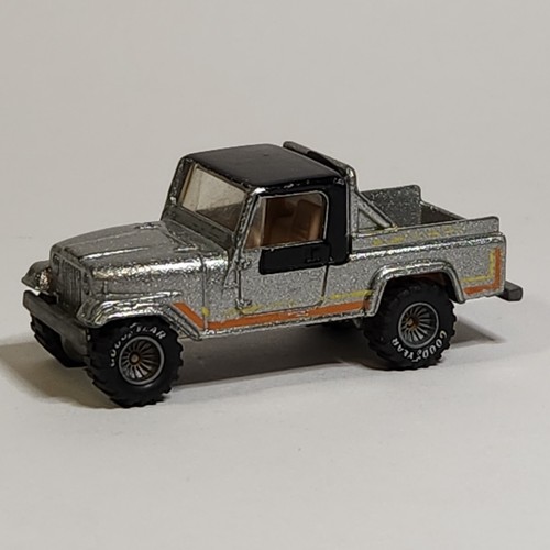 Hot Wheels 1983 Noir - JEEP SCRAMBLER - Real Riders avec moyeux blancs #4370 Hot Wheels 1983 Noir - JEEP SCRAMBLER - Real Riders avec moyeux blancs #4370