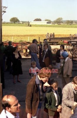 PHOTO  A VISIT TO THE EAST SOMERSET RAILWAY THE TALL CHAP IN THE CENTRE OF THE V