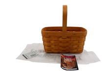 Longaberger Retired 2001 Candle Basket with Product Card Made in USA