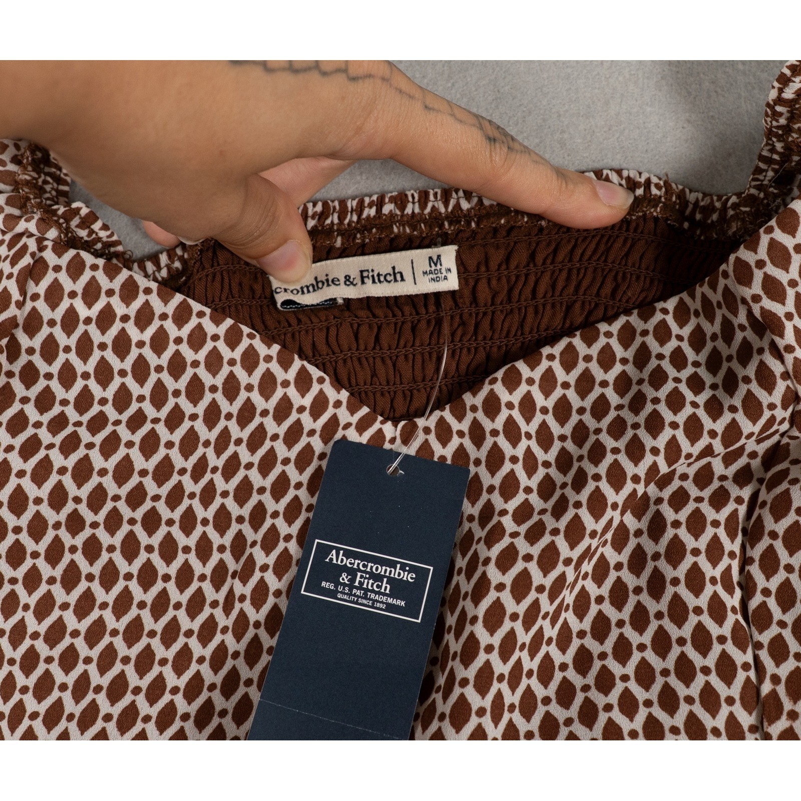 Abercrombie & Fitch Brown Geometric Diamond Smocked Mini Dress Medium NWT image 3