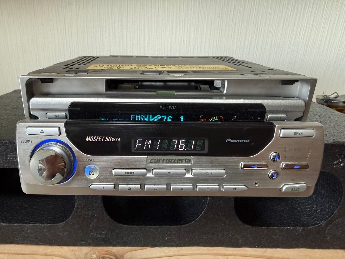 Pioneer Carrozzeria MEH-P717 1DIN MD AM FM Radio Tuner Dolphin