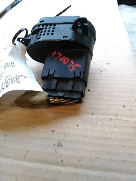 Interruptor de luz principal Ford Focus 2006 76516 Foto 2 de 4
