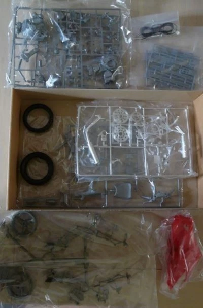 PROTAR BIKE MOTO ITEM 11263 DUCATI 916 BIPOSTO DESMOQUATTRO SCALE MODEL KIT 1/9 - Immagine 2 di 2