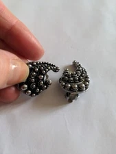 Stylecraft Signed Paisley Scroll Earrings Clip on Vintage Jewellery