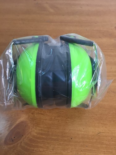 Child Kid's Ear Protection Green - Head Band Over the Ear with Carry Storage Bag - Picture 3 of 6