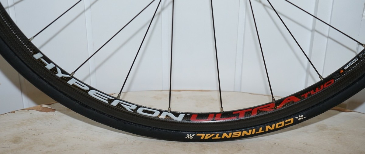 1345 GRAMS PAIR OF CAMPAGNOLO HYPERON ULTRA TWO CARBON ROAD