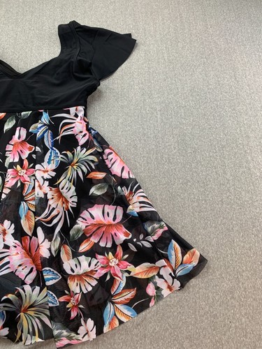 Blooming Jelly 1 pieza Traje de baño Vestido de baño para mujer L Negro Floral Volantes Malla Falda - Imagen 6 de 13