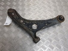 Triangle de suspension Toyota YARIS