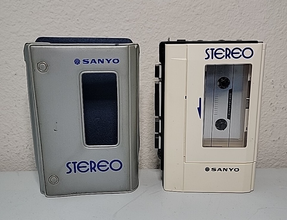 SANYO CASSETTE PLAYER M4430