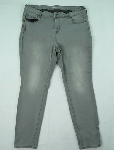 Old Navy Rockstar Mid Rise Size 18 Gray 