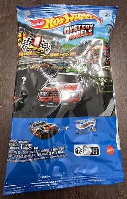 Hot Wheels 2025 Mystery Models Series 1 #1 Porsche 911 Carrera RS
