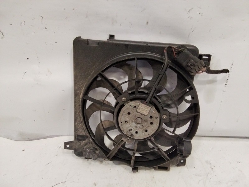 0130303304 electric fan Opel Astra H GTC Berlina Cosmo 2004 1814200