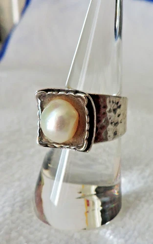 Vintage 925 Sterling Silver Pearl Solitaire Wide Band Ring sz 8 Silpada