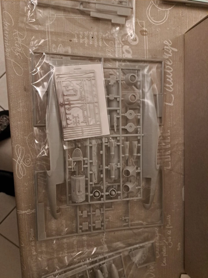 Messerschmitt Me 262 A-1a Nachtjager Dragon Master Series 1/48 - As New - Immagine 3 di 4