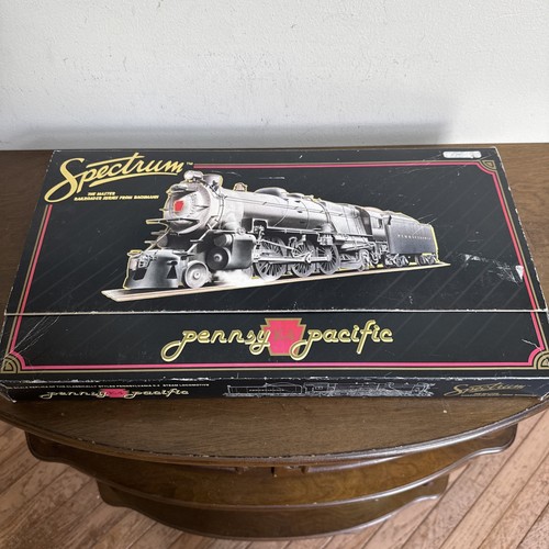 Spectrum Pennsy K-4 Pacific HO Steam Locomotive Master Railroader Bachmann