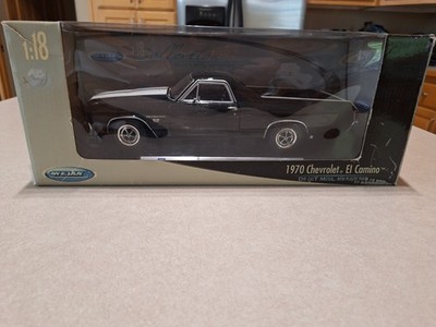 WELLY - 1970 CHEVROLET EL CAMINO SS 396 PICKUP  TRUCK - BLACK - 1/18 DIECAST
