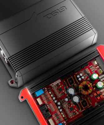 DS18 1000 Watt Full Range Class-D 4 Channel Car Speaker/Sub Amplifier G1000.4D