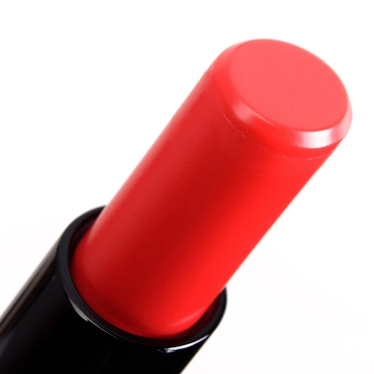 Guerlain, La Petite Robe Noire Deliciously Shiny Lip Colour