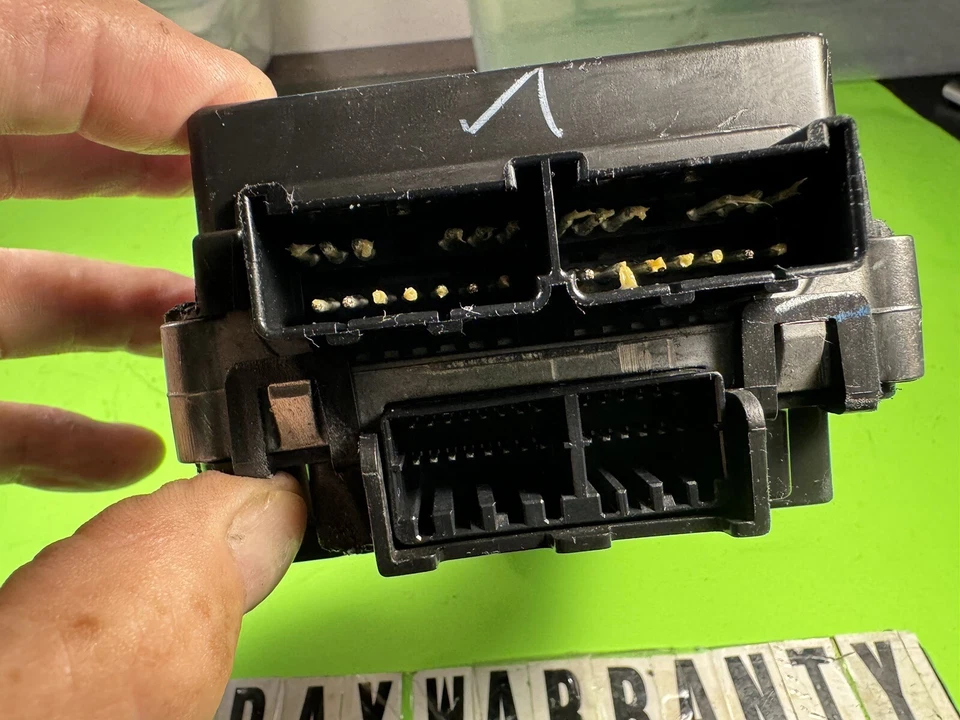 08-11 CROWN VIC GRAND MARQUIS/ LIGHTING CONTROL MODULE LCM 8W7T-13C788-CA OEM - Image 4 of 4