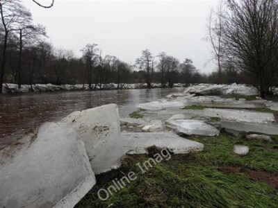 Photo 6x4 Ice floes, Riverview An Oghmagh Looking south along the Camowen c2010