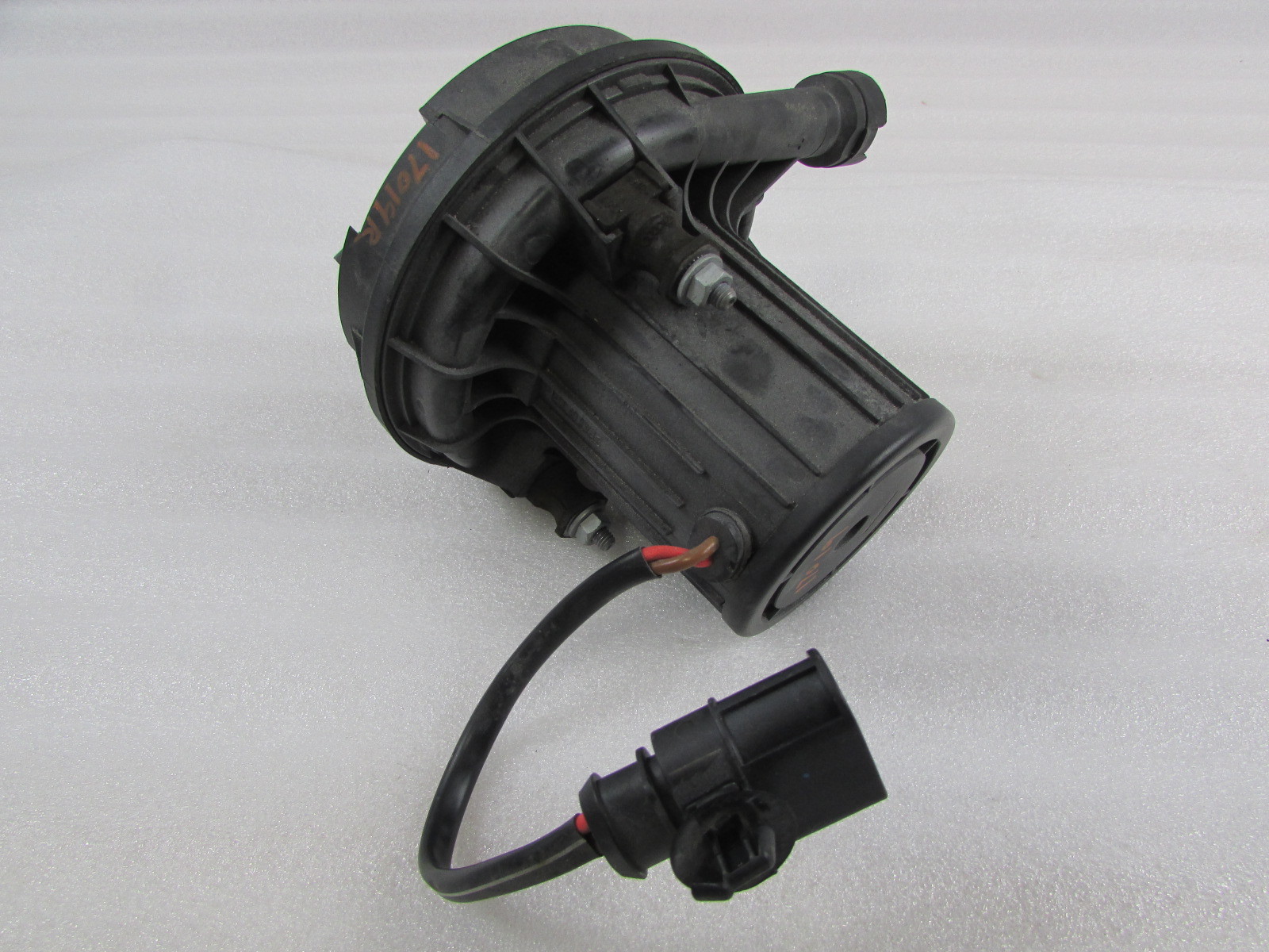 Lamborghini Huracan, Secondary Air Pump, Used, P/N 4S0906601