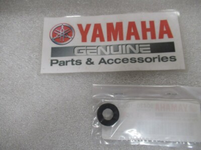 R86 Genuine Yamaha Marine 90430-10002 Gasket OEM New Factory Boat Parts