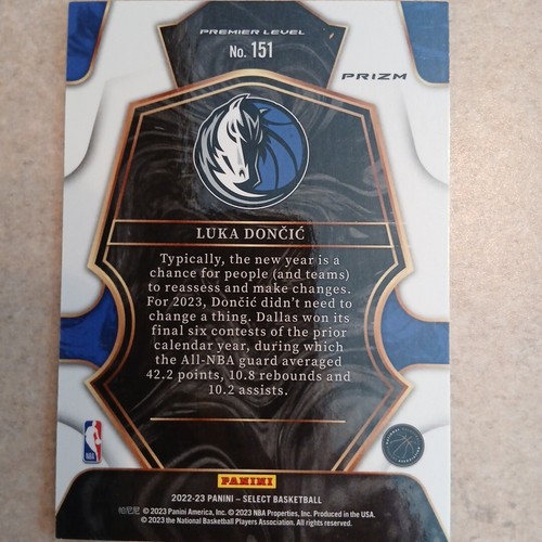 2022-23 Panini Select - Premier Level Teal White Pink Prizm #151 Luka Dončić - Picture 6 of 8