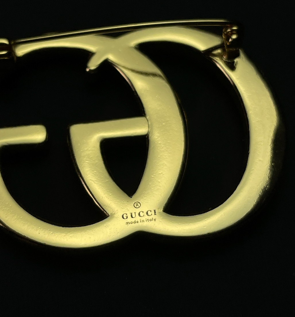 GUCCI GGロゴ ブローチ 753794_J1D50_8006_002_100_0000