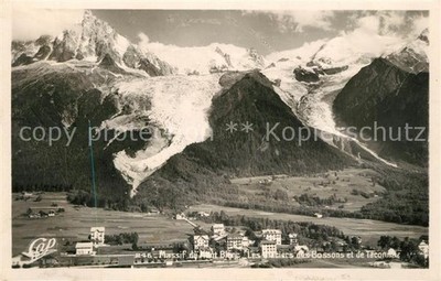 Chamonix Panorama Massif du Mont Blanc Glaciers des Bossons et de Tacconaz Alpes