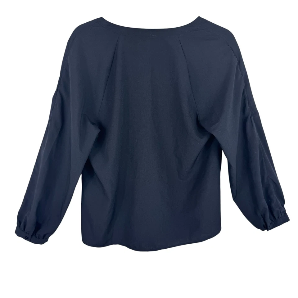 Blusa Ligera Collective Concepts Nueva Sin Etiquetas Negra Manga Larga Cuello Dividido Remache L Foto 2 de 4