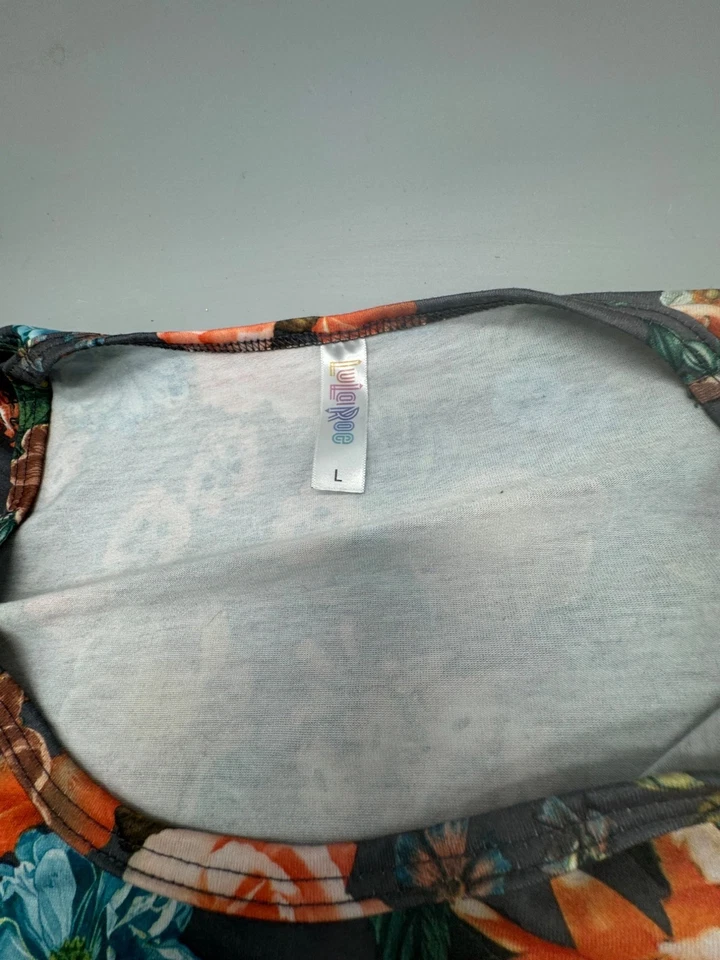 Camiseta Lularoe Floral Manga Corta Mujer L Suave Elástica Tela Gris LEER Foto 4 de 4