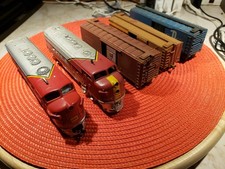 Ho Scale Train Lot 18